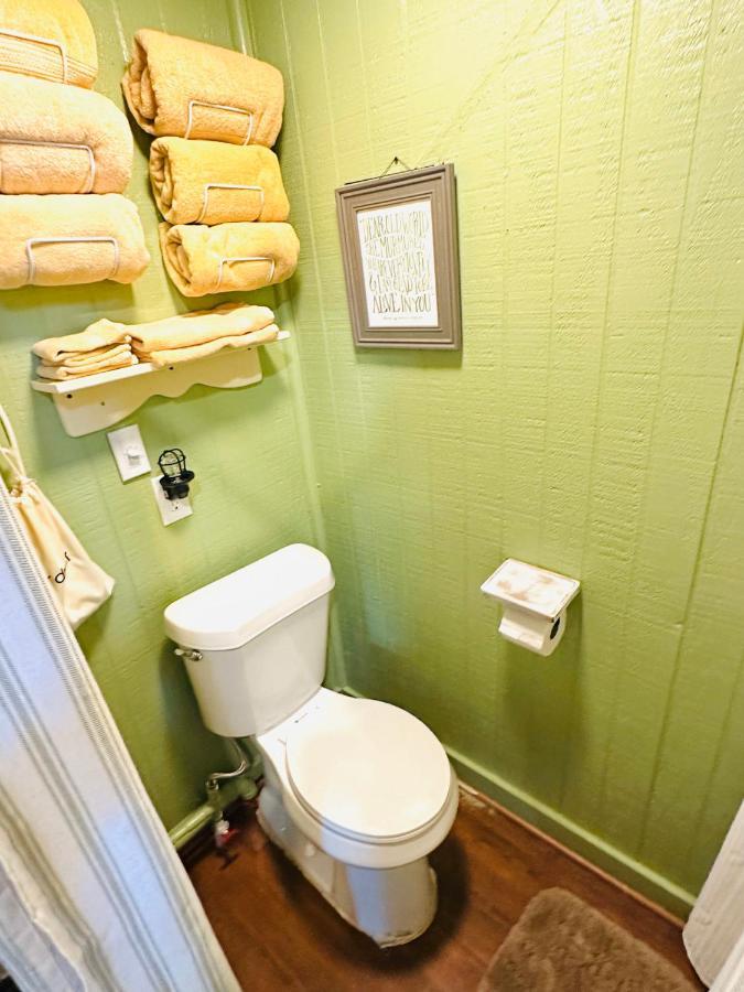 Acorn Hideaways Canton Unwind At Green Gables Suite For Up To 3 Luaran gambar